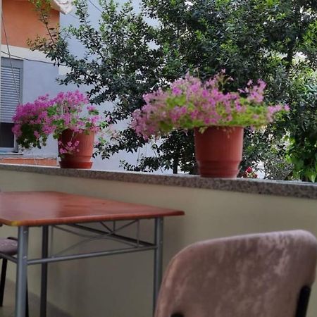 Aaa Apartment Берат Екстериор снимка