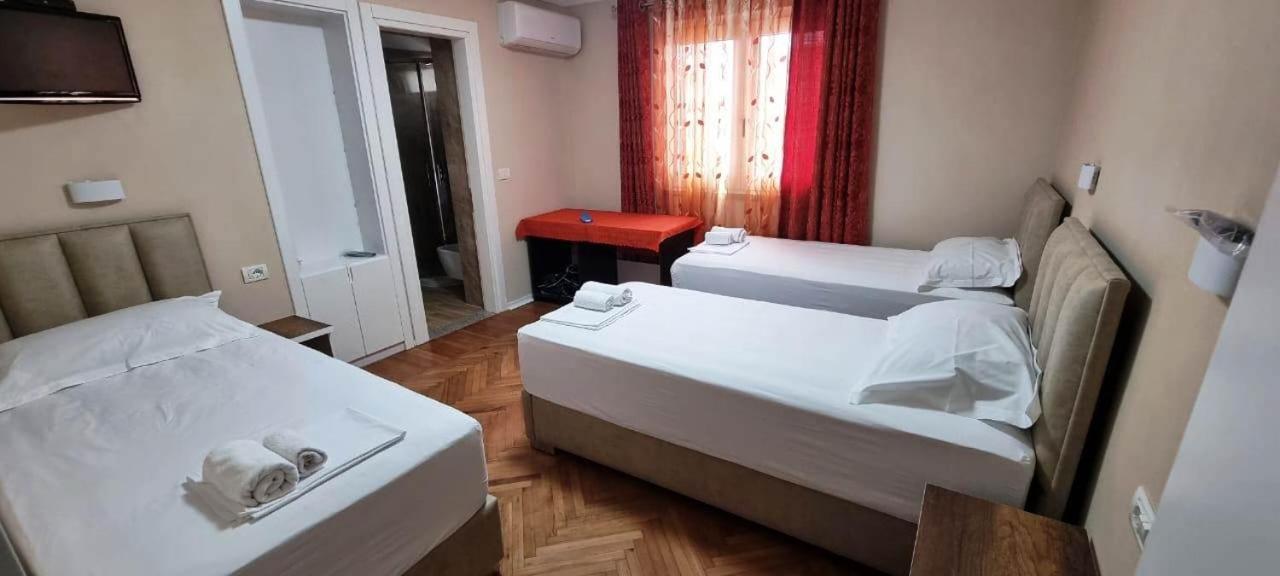 Aaa Apartment Берат Екстериор снимка