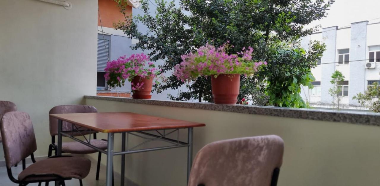 Aaa Apartment Берат Екстериор снимка