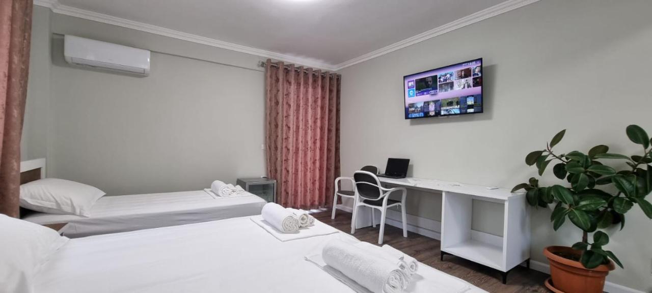 Aaa Apartment Берат Екстериор снимка