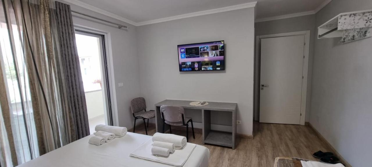 Aaa Apartment Берат Екстериор снимка